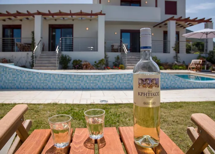 PhenΩmena Apartments